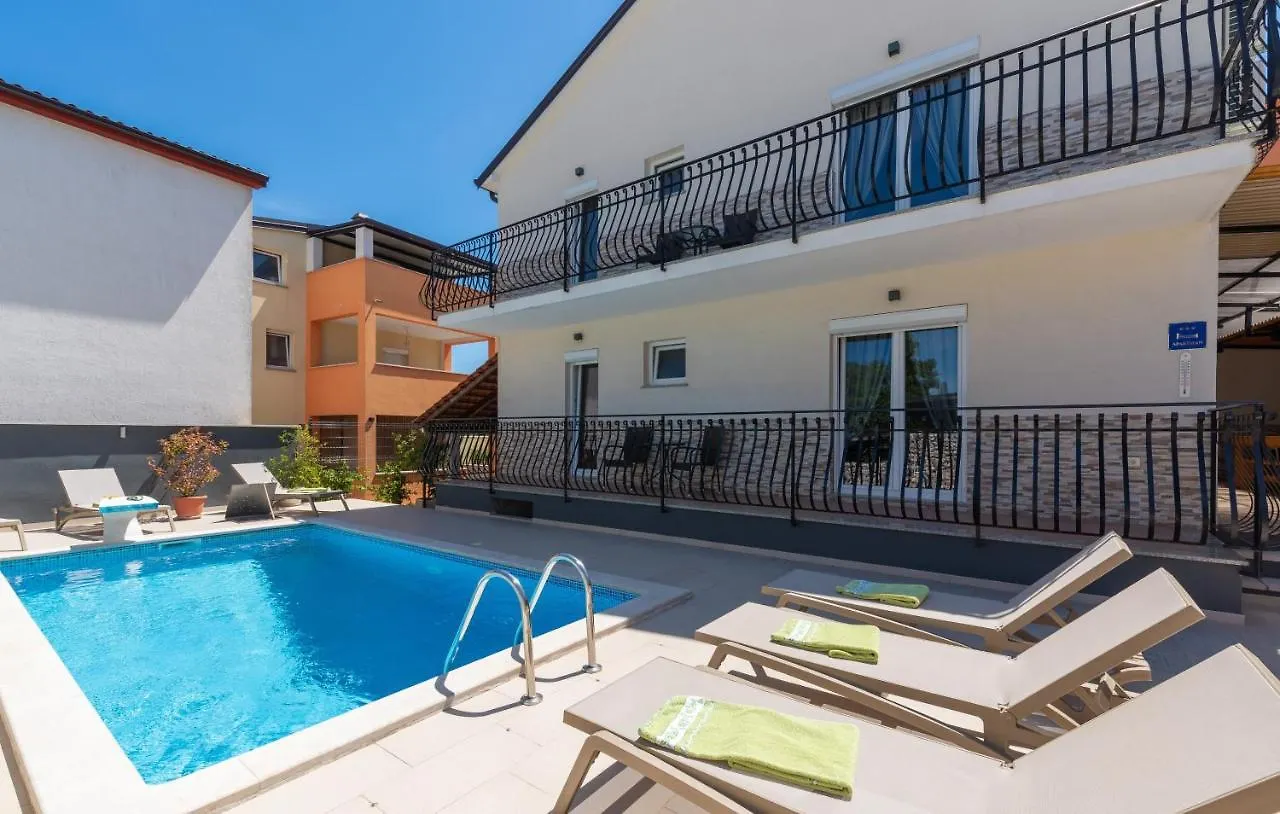 Holiday House Pudarica