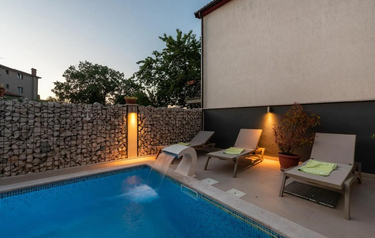Apartman Holiday House Pudarica