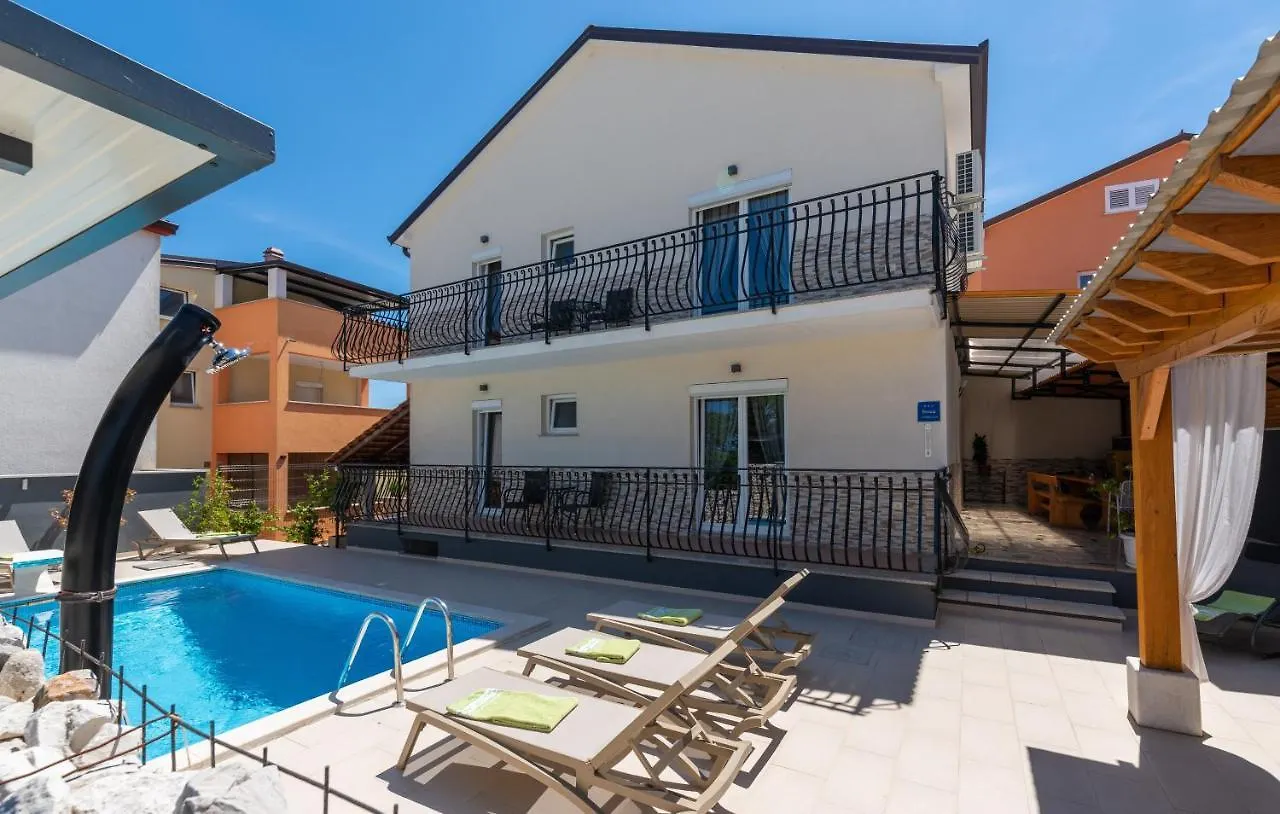Apartman Holiday House Pudarica