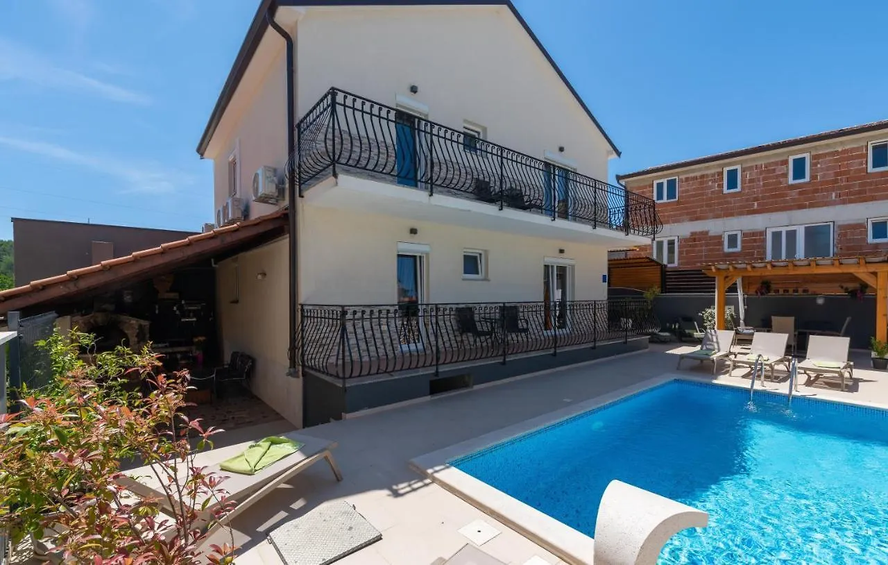 Holiday House Pudarica Apartman
